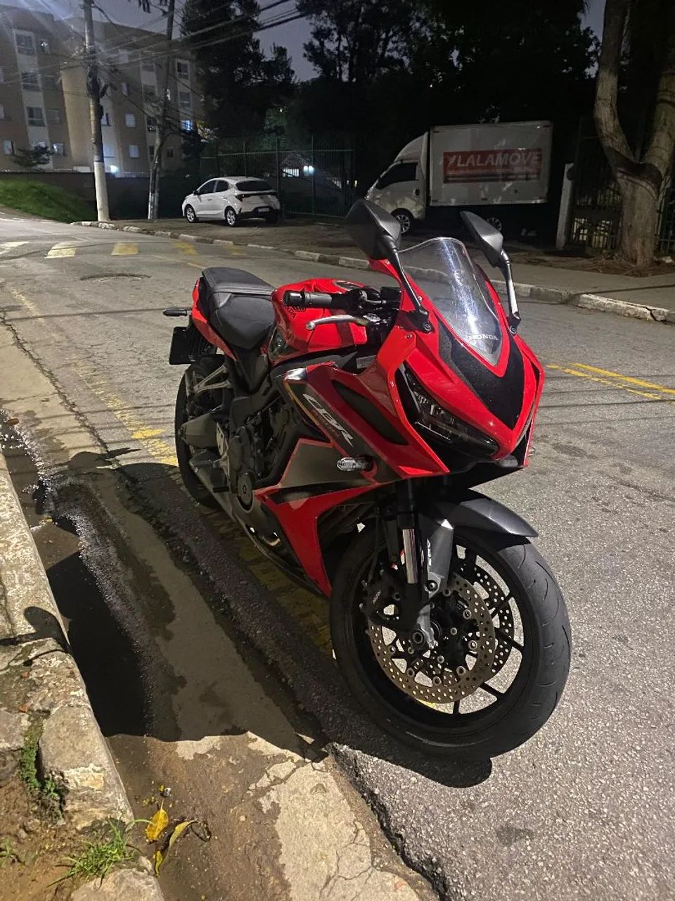 CBR 650R 2024  - Foto 2