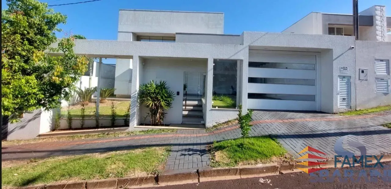 CASA COM PISCINA A VENDA NO BAIRRO PARQUE DO SOM EM PATO BRANCO - 1 SUÍTE MASTER + 2 QUART