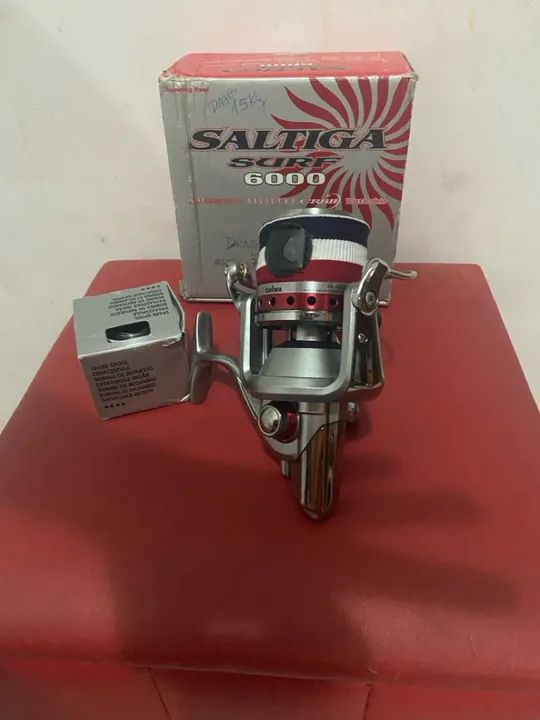 Molinete de Pesca Daiwa Saltiga Surf 6000 - Foto 3