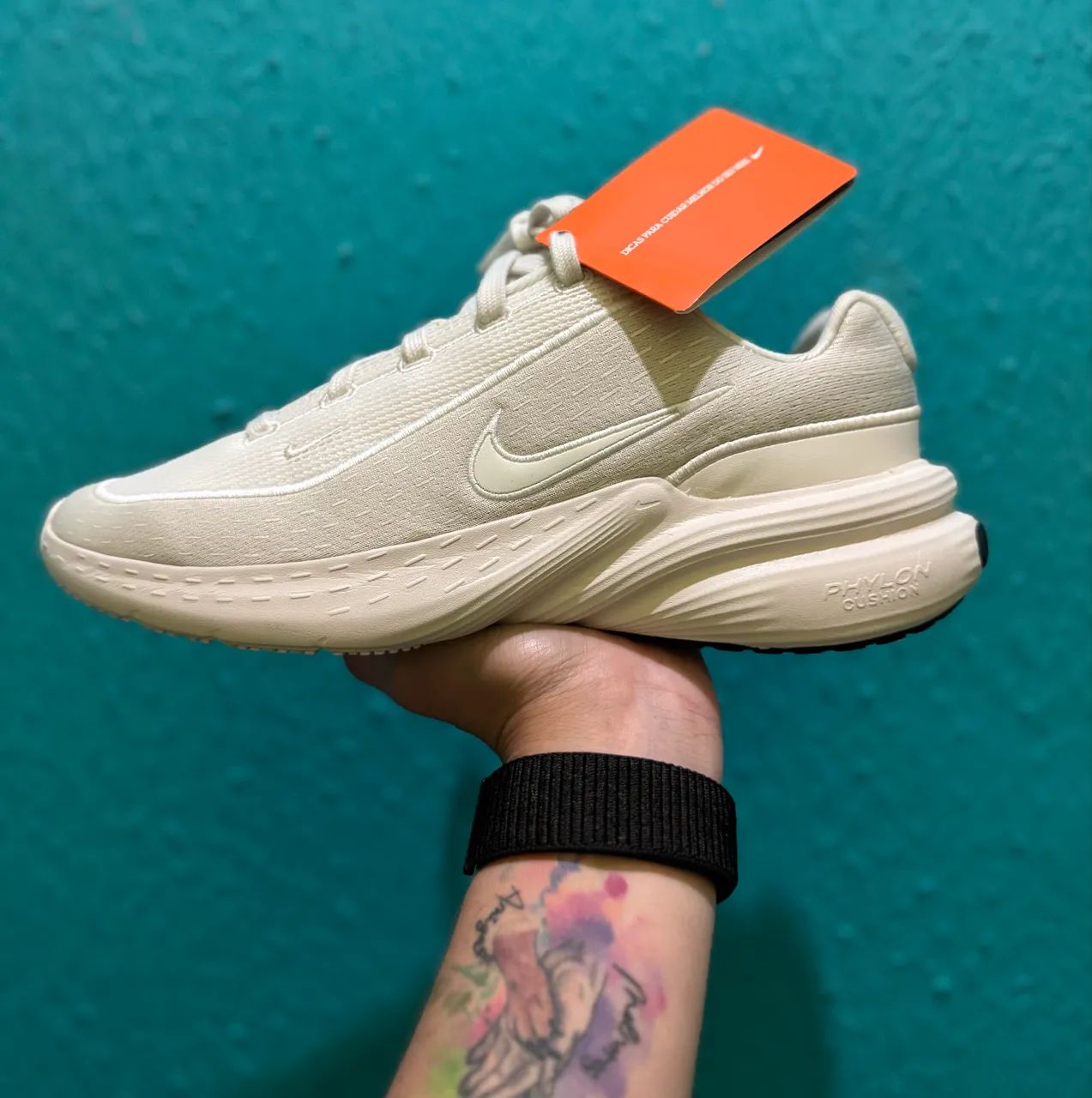 Tênis Nike Uplift SC - Cor creme - Calçados - Jardim Cruzeiro