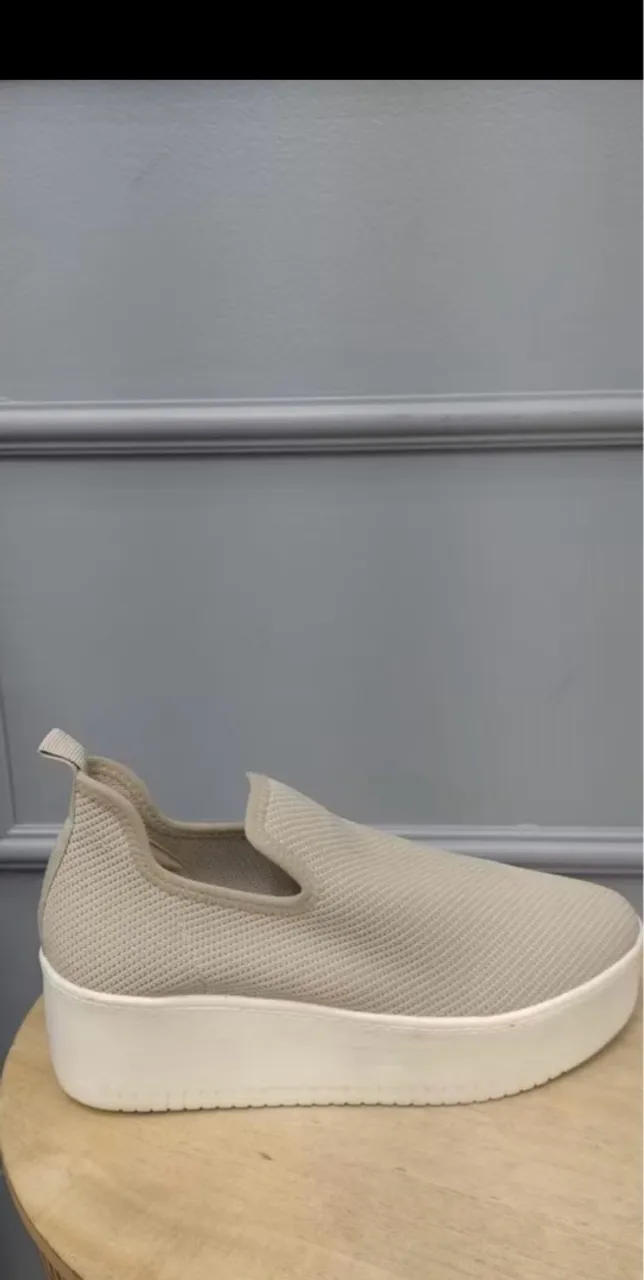 TENIS SANTA LOLLA SLIPON Nude