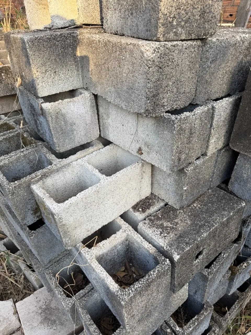 Blocos 020 de Concreto Vedação - Fundo e Sem fundo - Foto 4