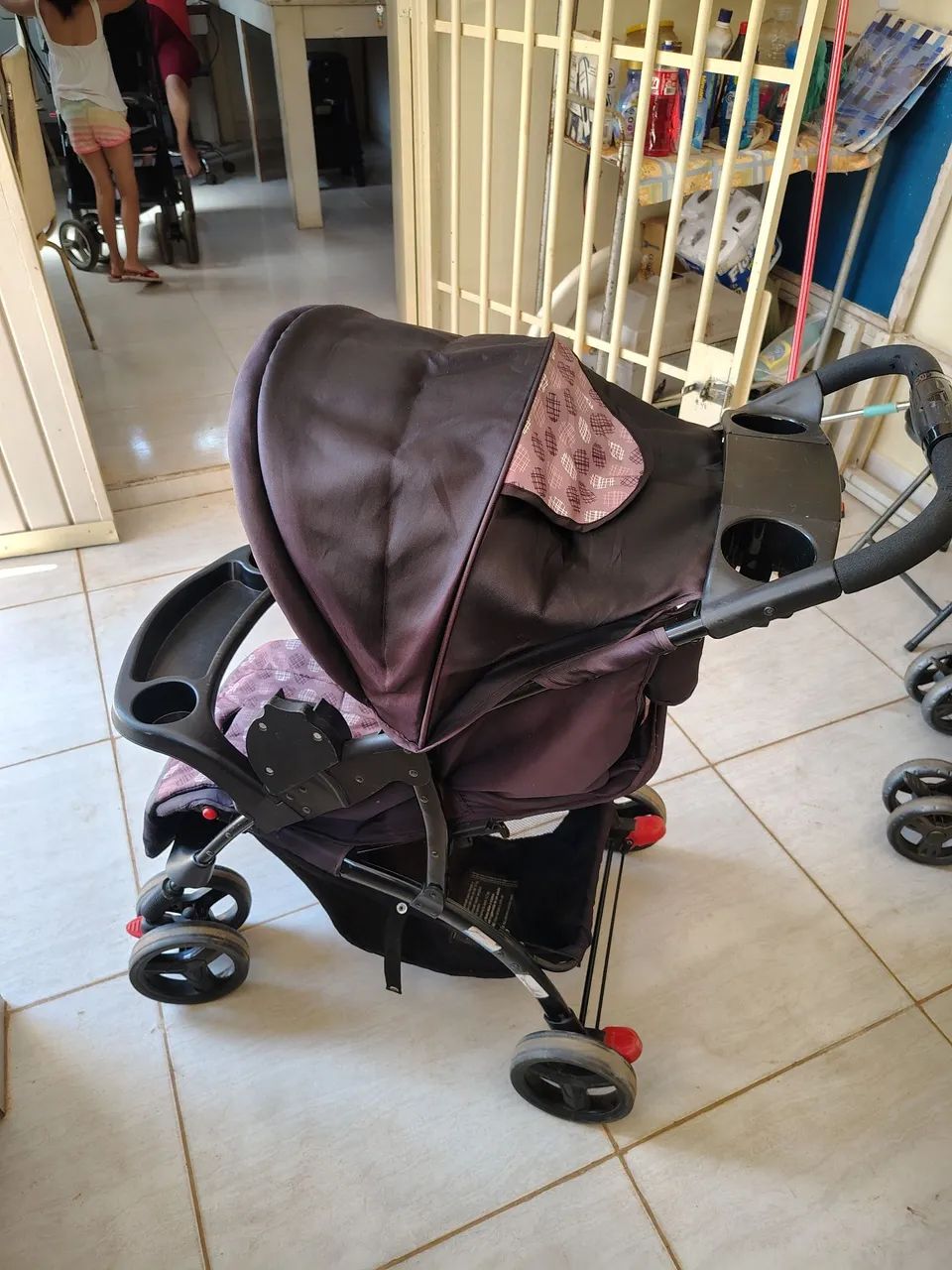 CARRINHO DE BEBÊ COM BEBÊ CONFORTO  - Foto 2