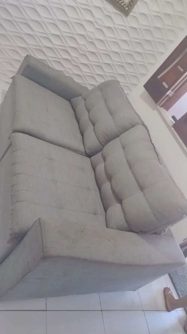 Sofá retrátil cinza - Foto 3
