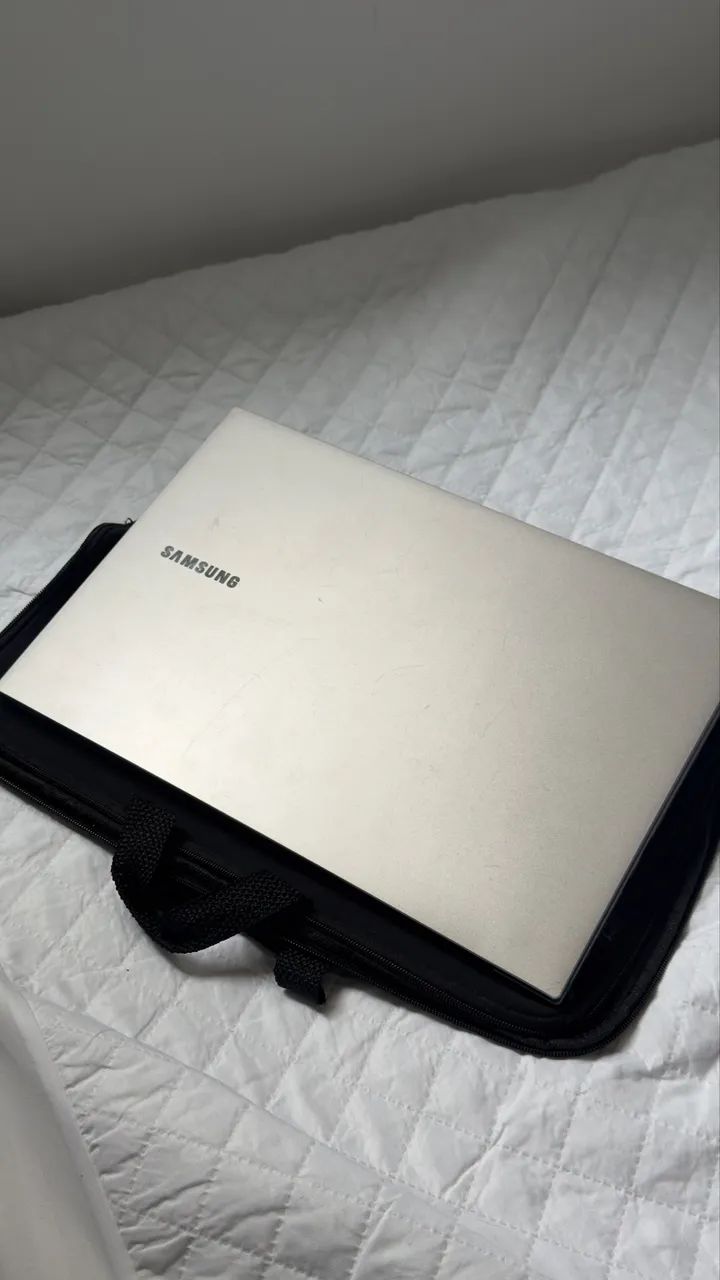 Notebook Samsung book e30