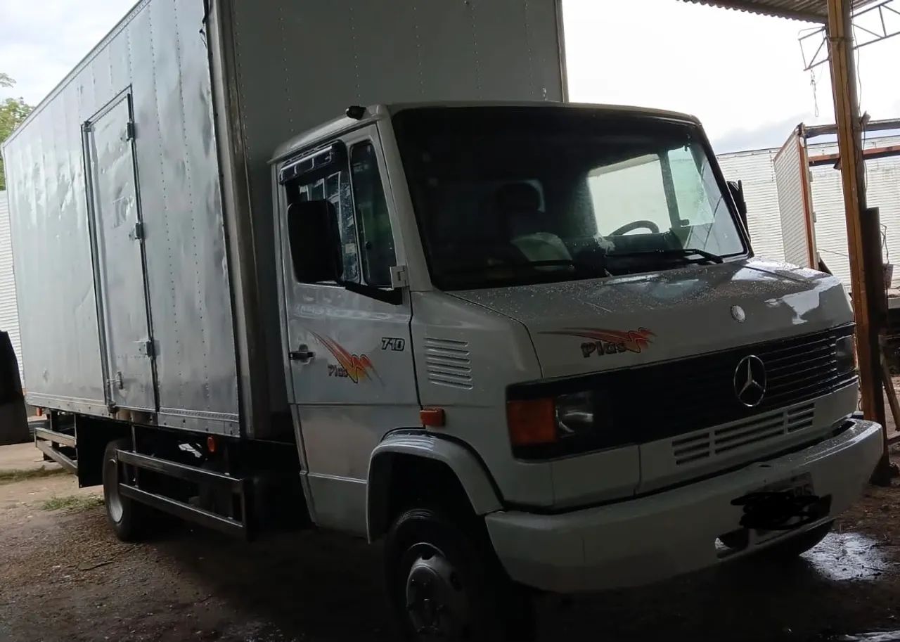 Caminhão 710  - Foto 2