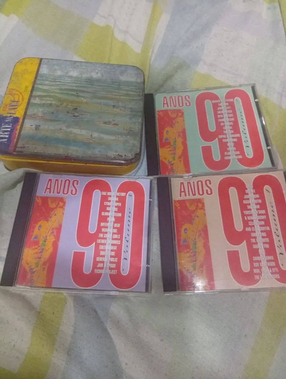 Duas caixinhas com cds para colecionador... - Foto 3
