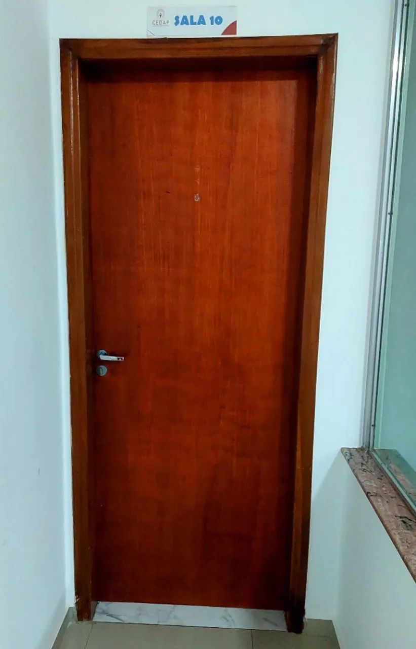 Sala Comercial, Bairro Jardim das Américas, 27 m², com banheiro.