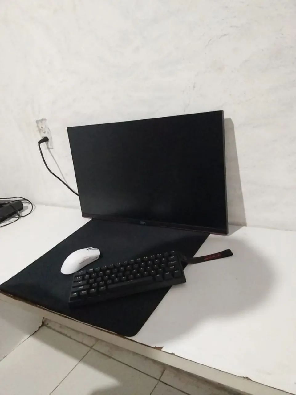 Monitor AOC 27 POLEGADAS 144hz - Foto 2