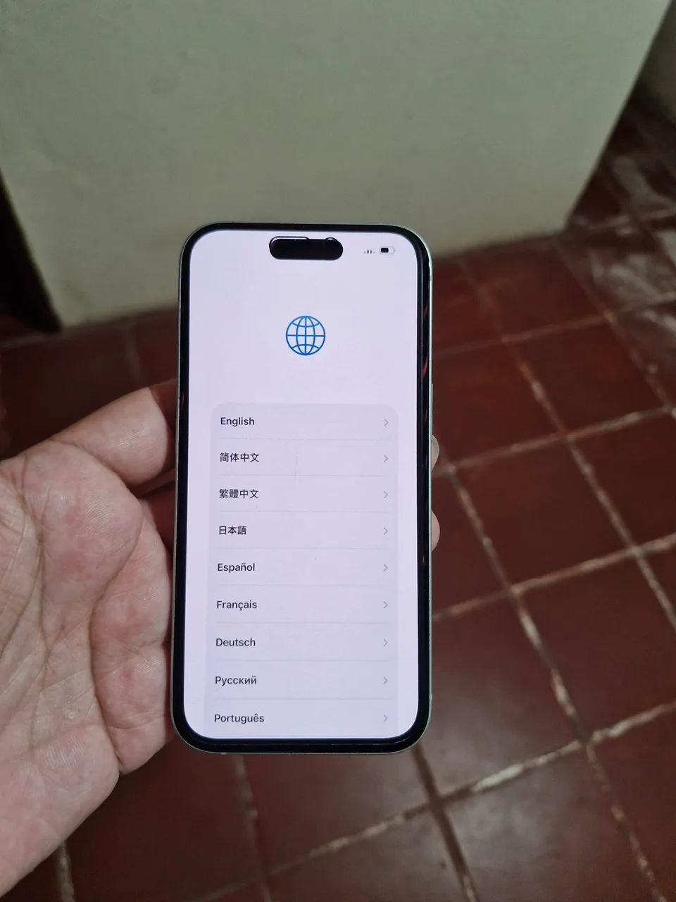 Vendo IPhone 15 128GB com Nota fiscal e todo original ! - Foto 3