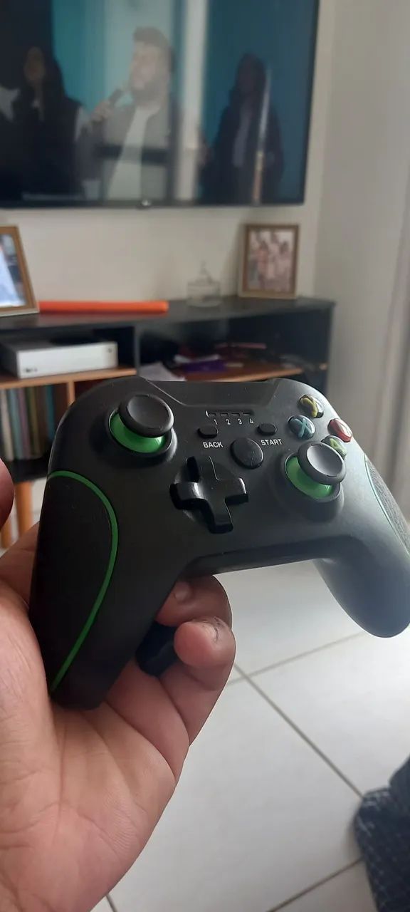 Vendo controle para Xbox e PC