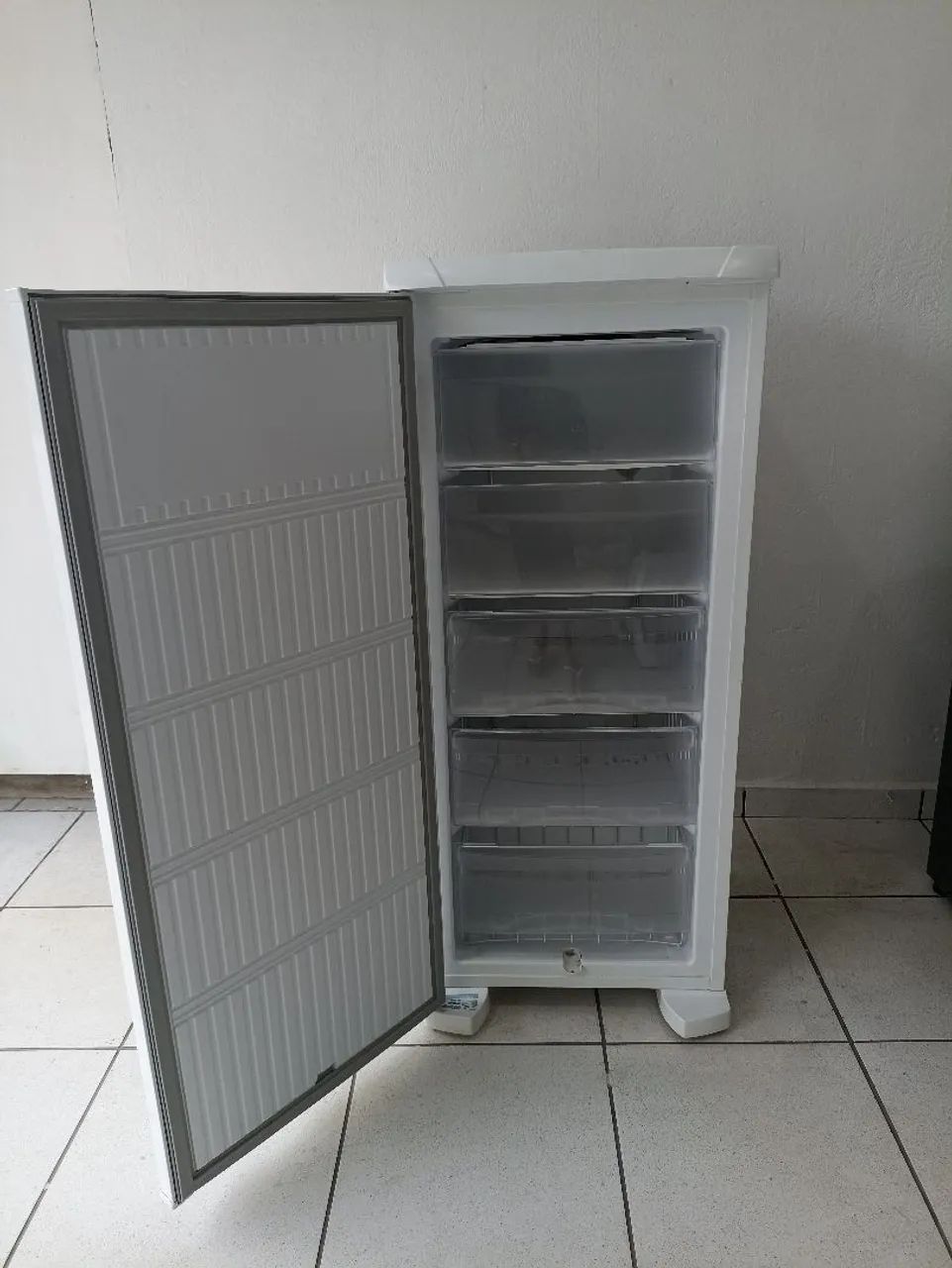 Freezer 220v 163 litros  - Foto 5