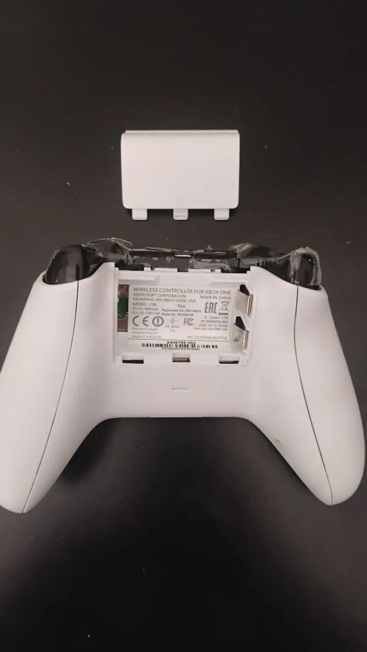 Controle Xbox one com defeito.  - Foto 3