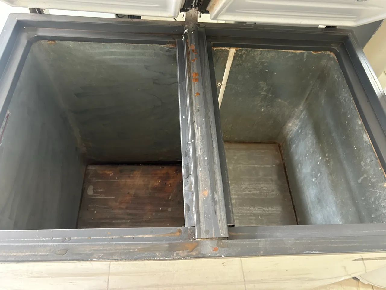 Freezer horizontal 2portas pequeno  - Foto 2