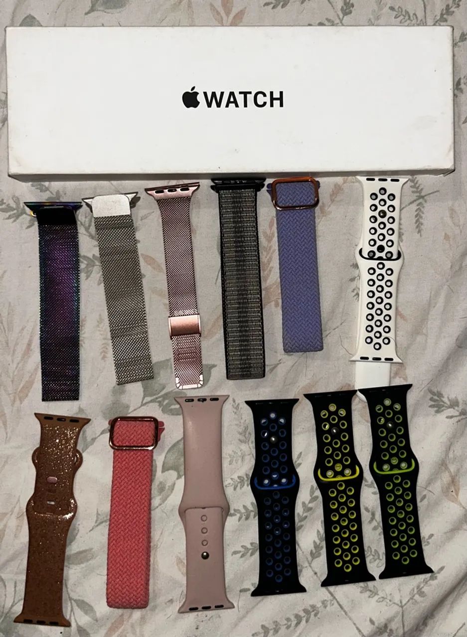 Apple Watch SE GPS (2da gen) Filé? com 13 pulseiras. 
