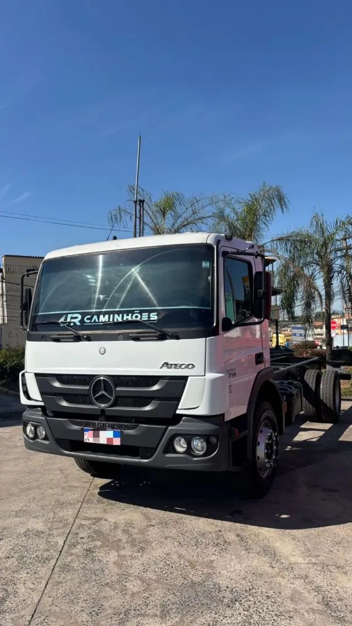 MB 1719 atego - Foto 4