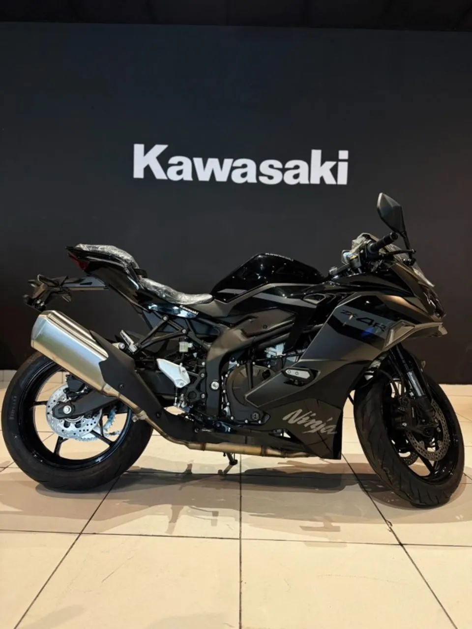 Resurrection Lサイズ 黒 Kawasaki Zx-4rr 2026 - 1524250860 | OLX