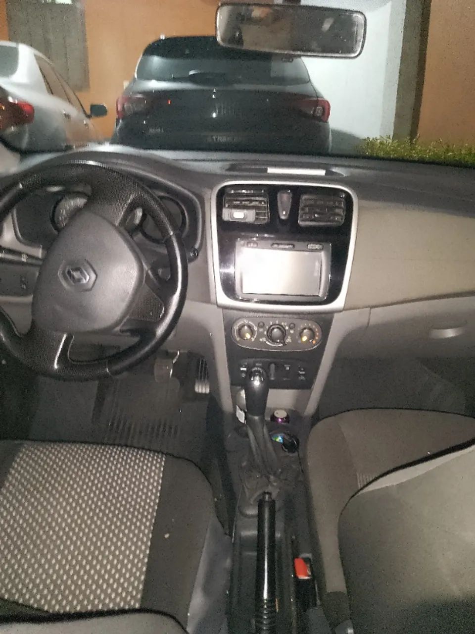 Renault Logan Expression Flex 1.0 12V 4P 2019 - Foto 2
