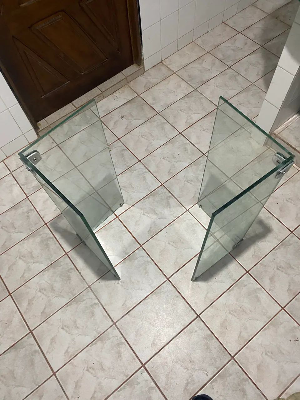 Par de Base de vidro em L para mesa - Foto 2