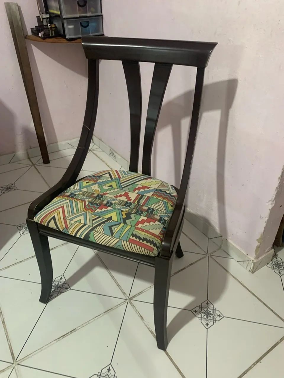 Mesa para sala de Jantar c/6 cadeiras - Foto 4