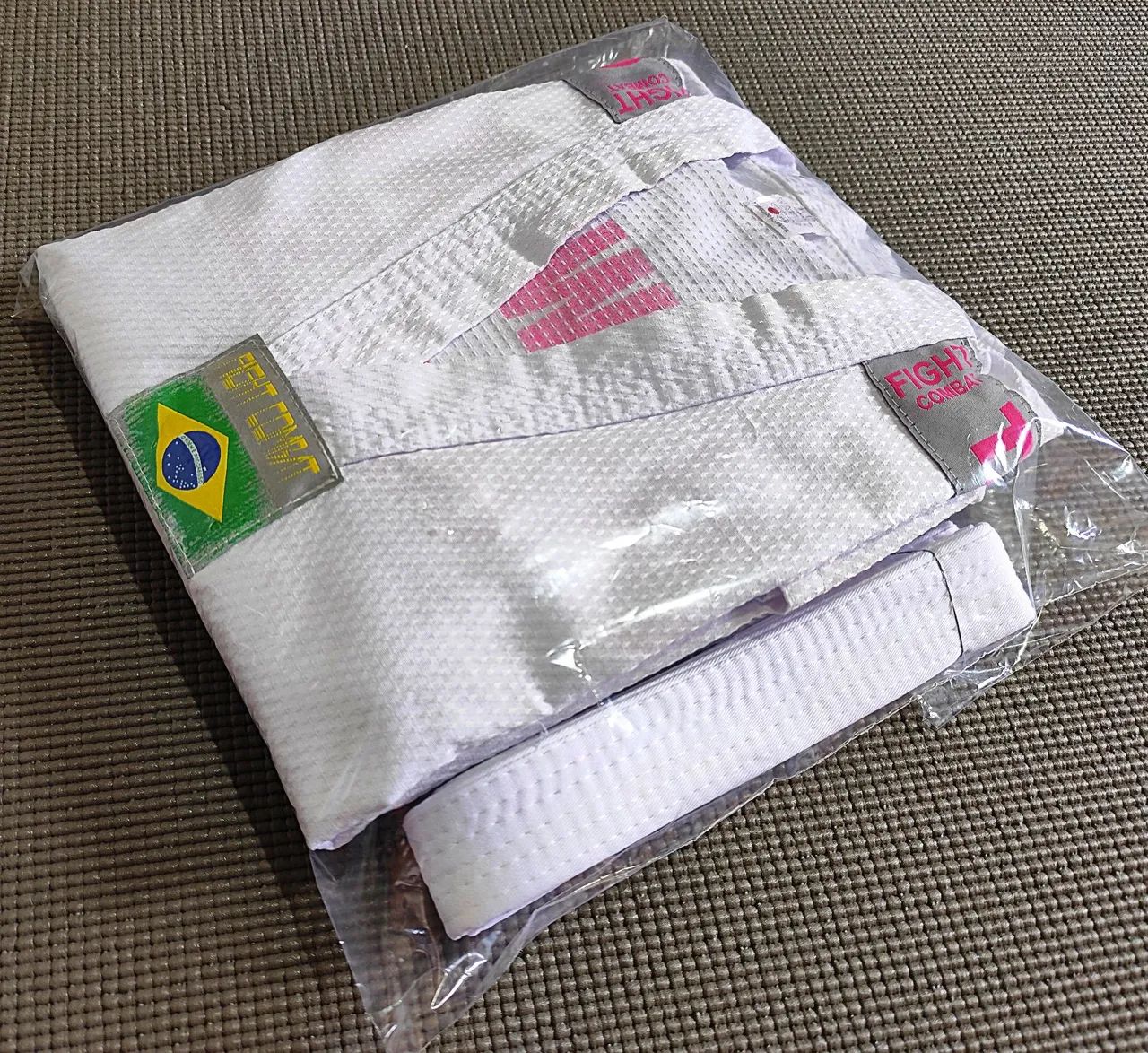 Dobok Feminino infantil de Taekwondo Tam. M3 SEMINOVO - Foto 3