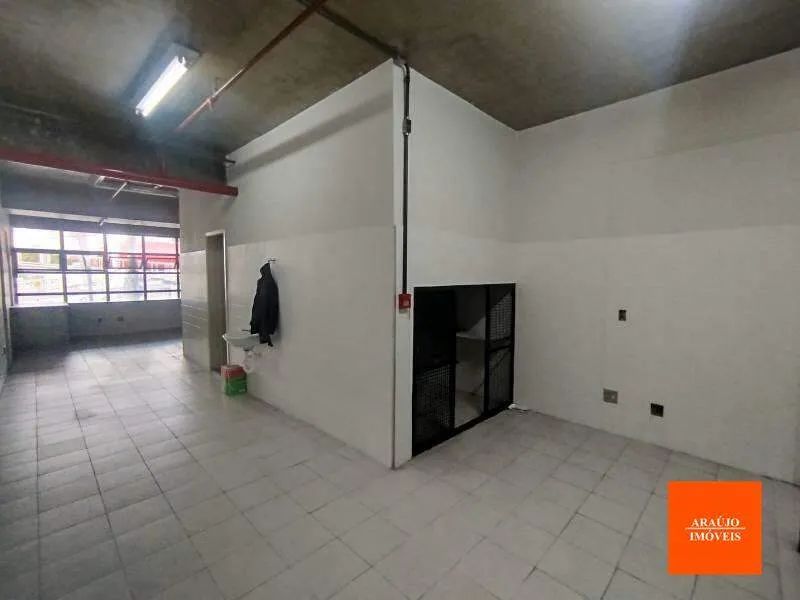 LOJA DE 105m2 NO BAIRRO SILVEIRA