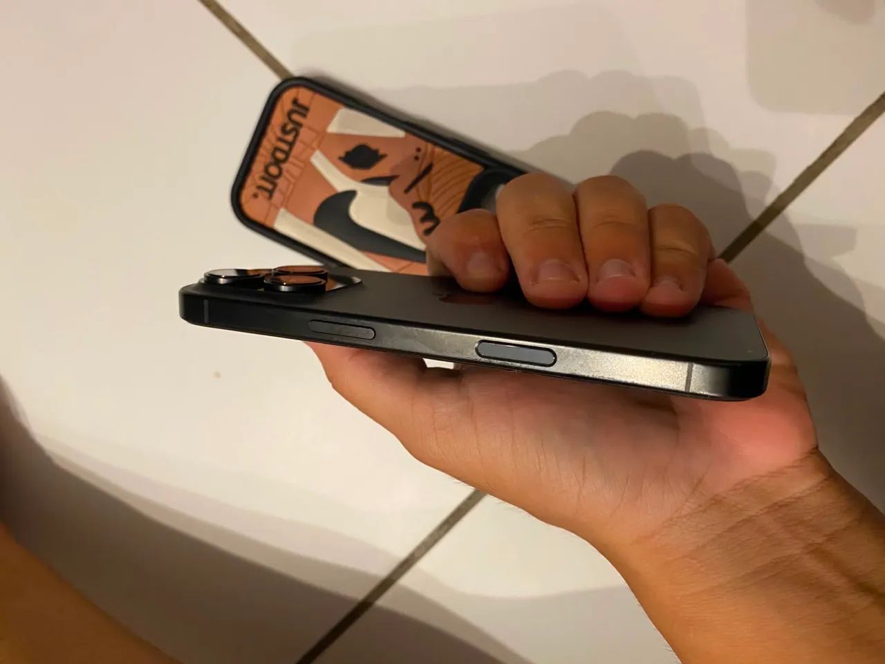 iPhone 16 pro 128 - Foto 3