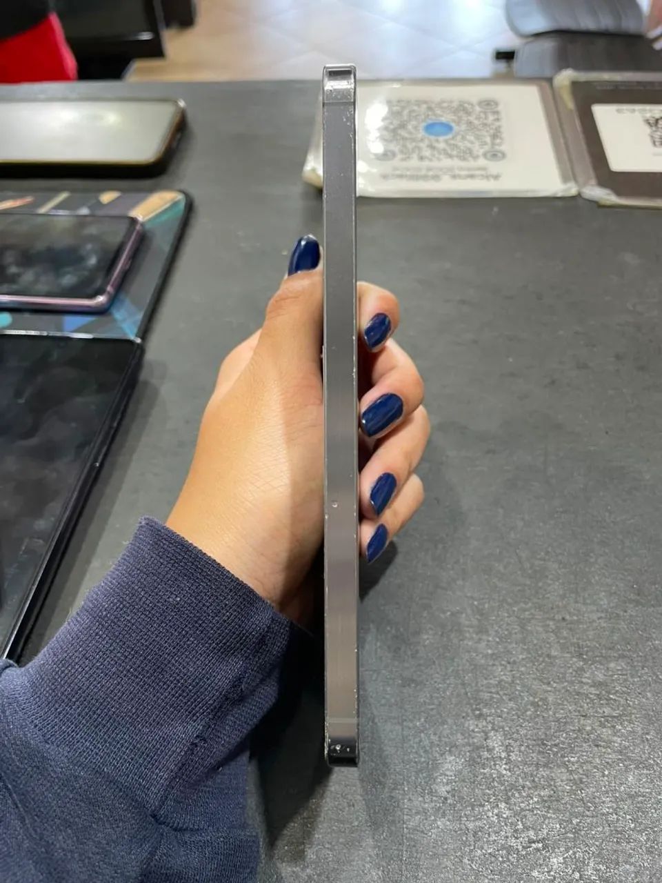 Celular semi novo A56 - Foto 4