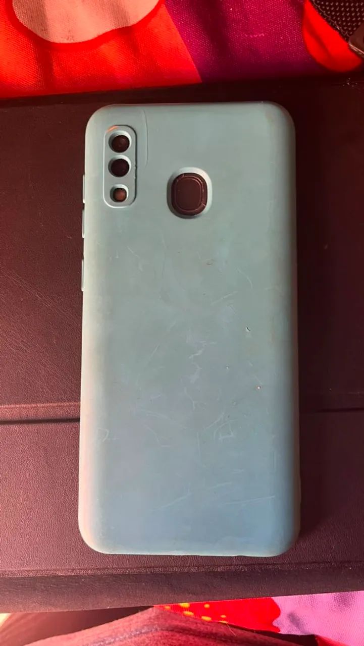 Galaxy a20 usado tem marcas de uso - Foto 2