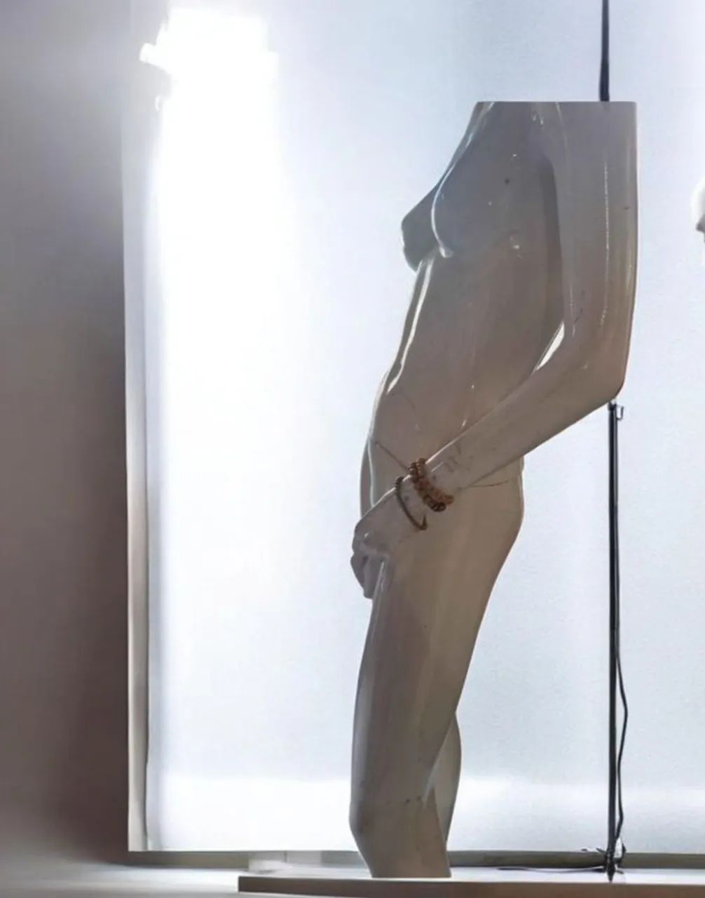 Barbada imperdível. Manequim feminino. - Foto 4