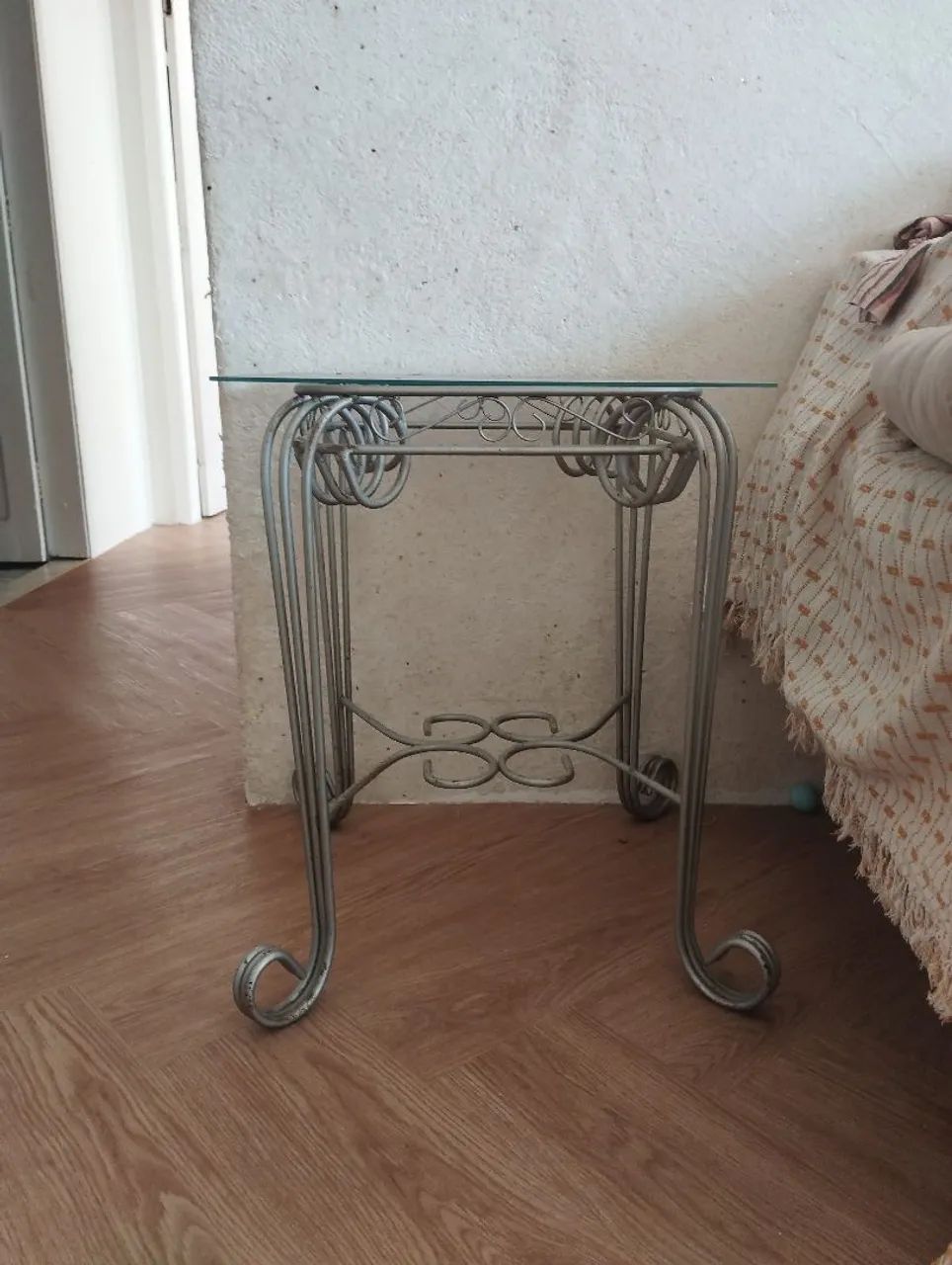 Mesa lateral