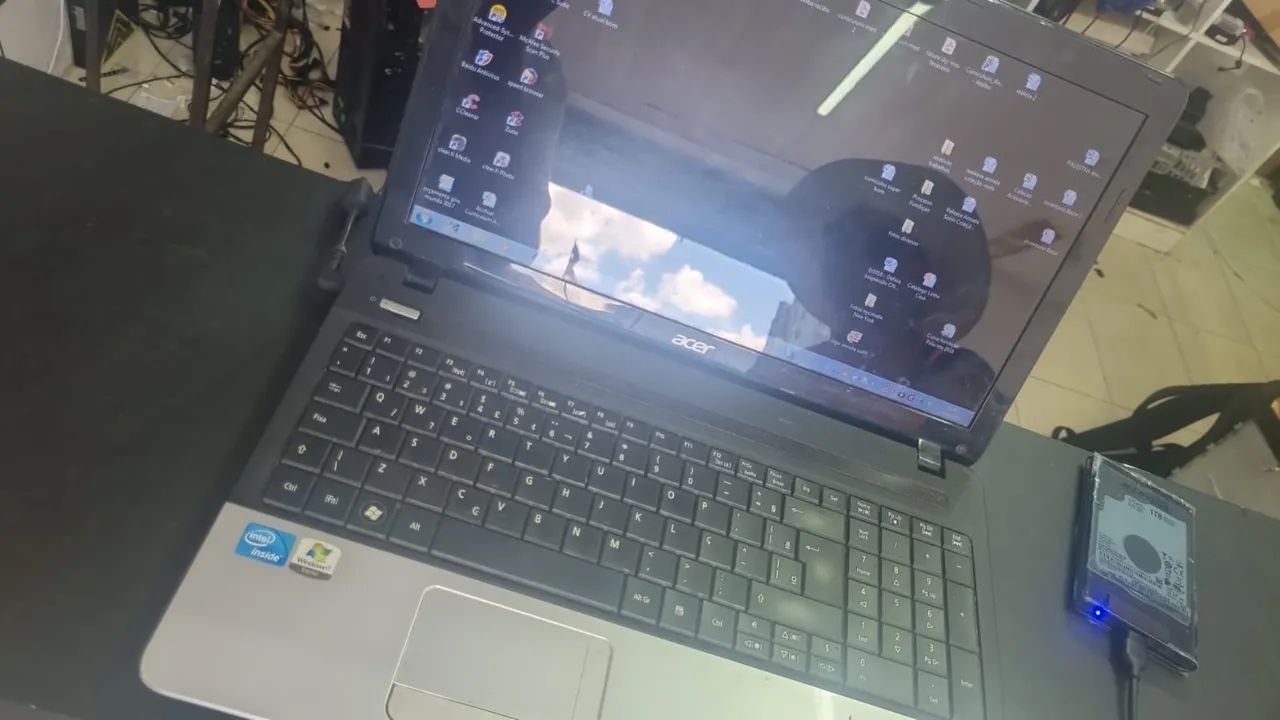Notebook Acer Aspire E1-531 - Foto 2