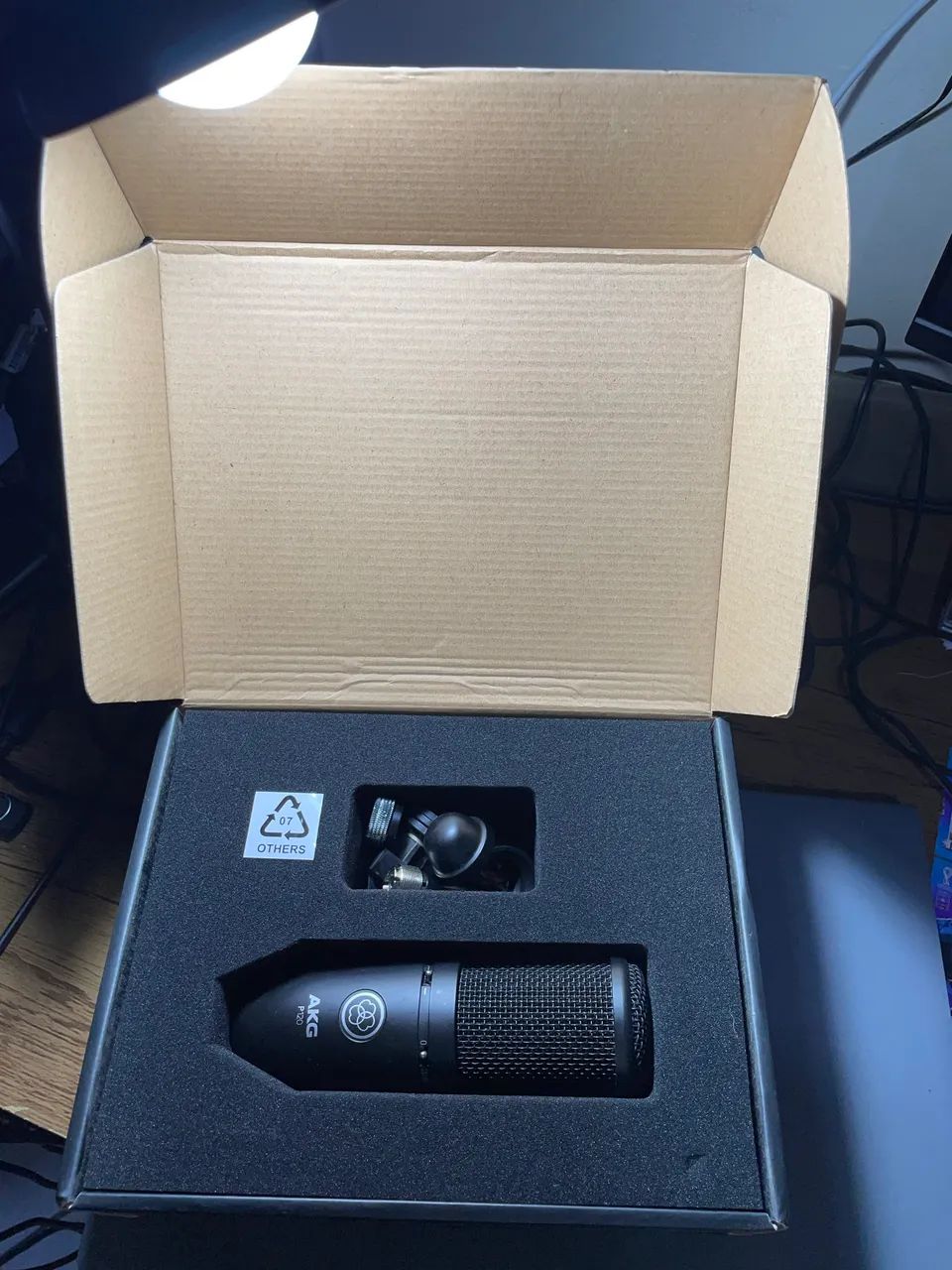 Microfone Condensador AKG P120 - Foto 2
