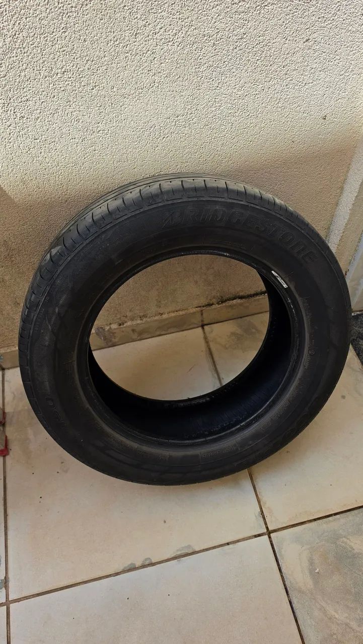 01 Pneu Bridgestone 185 65 R15 EP150