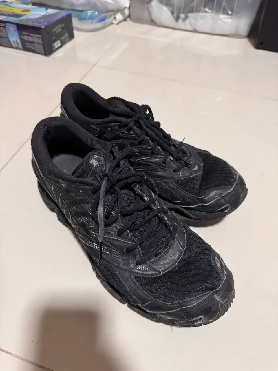 Tênis Mizuno Wave Prophecy preto usado