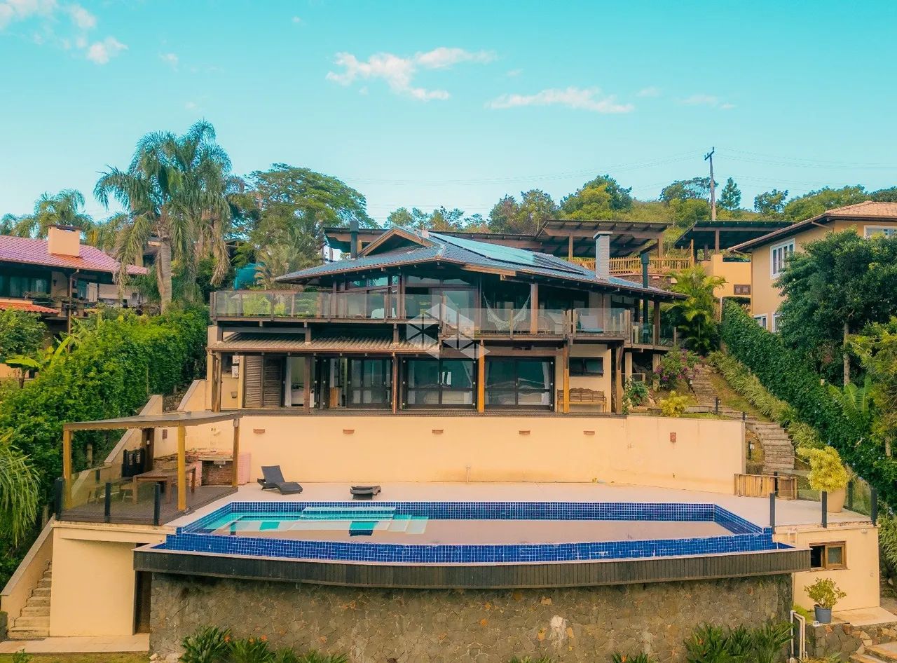 Mansão a Venda com 611m² na Praia da Vigia em SC - Foto 4