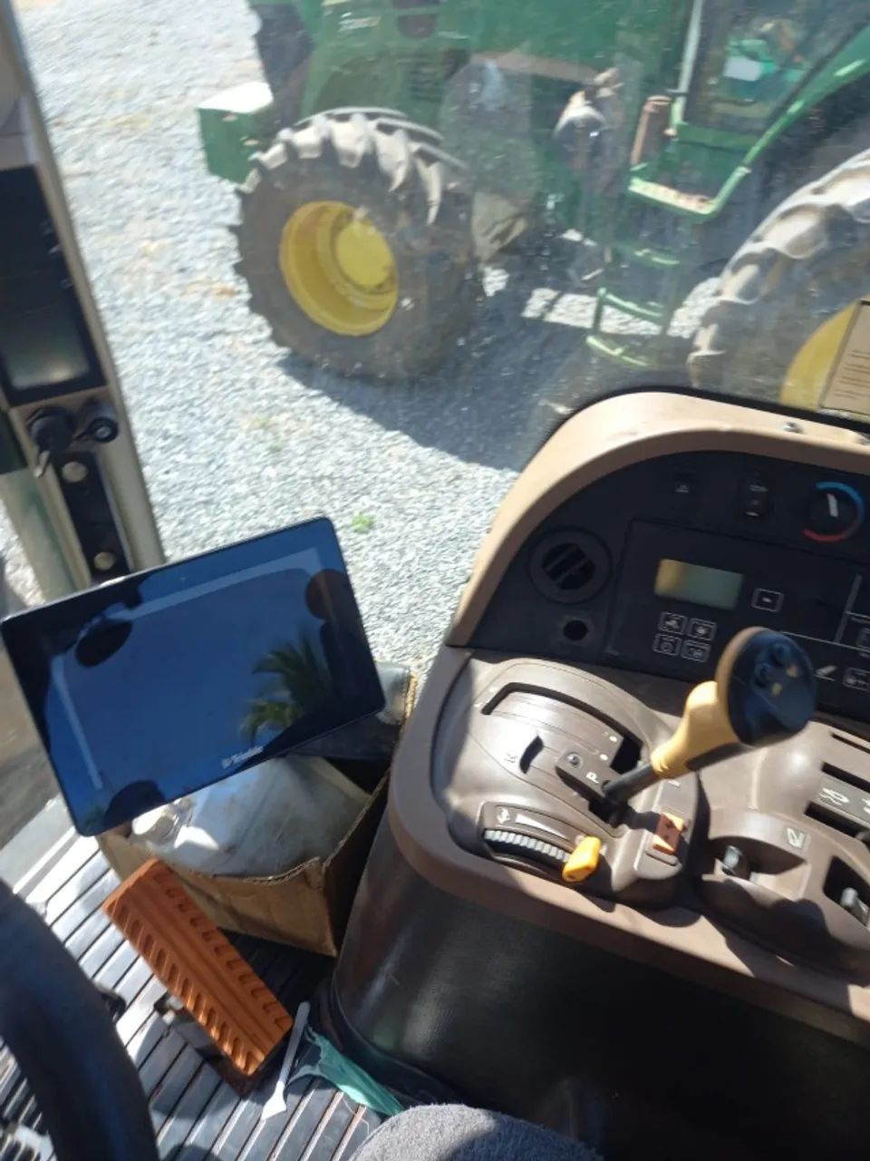  JOHN DEERE 7230J - Foto 5