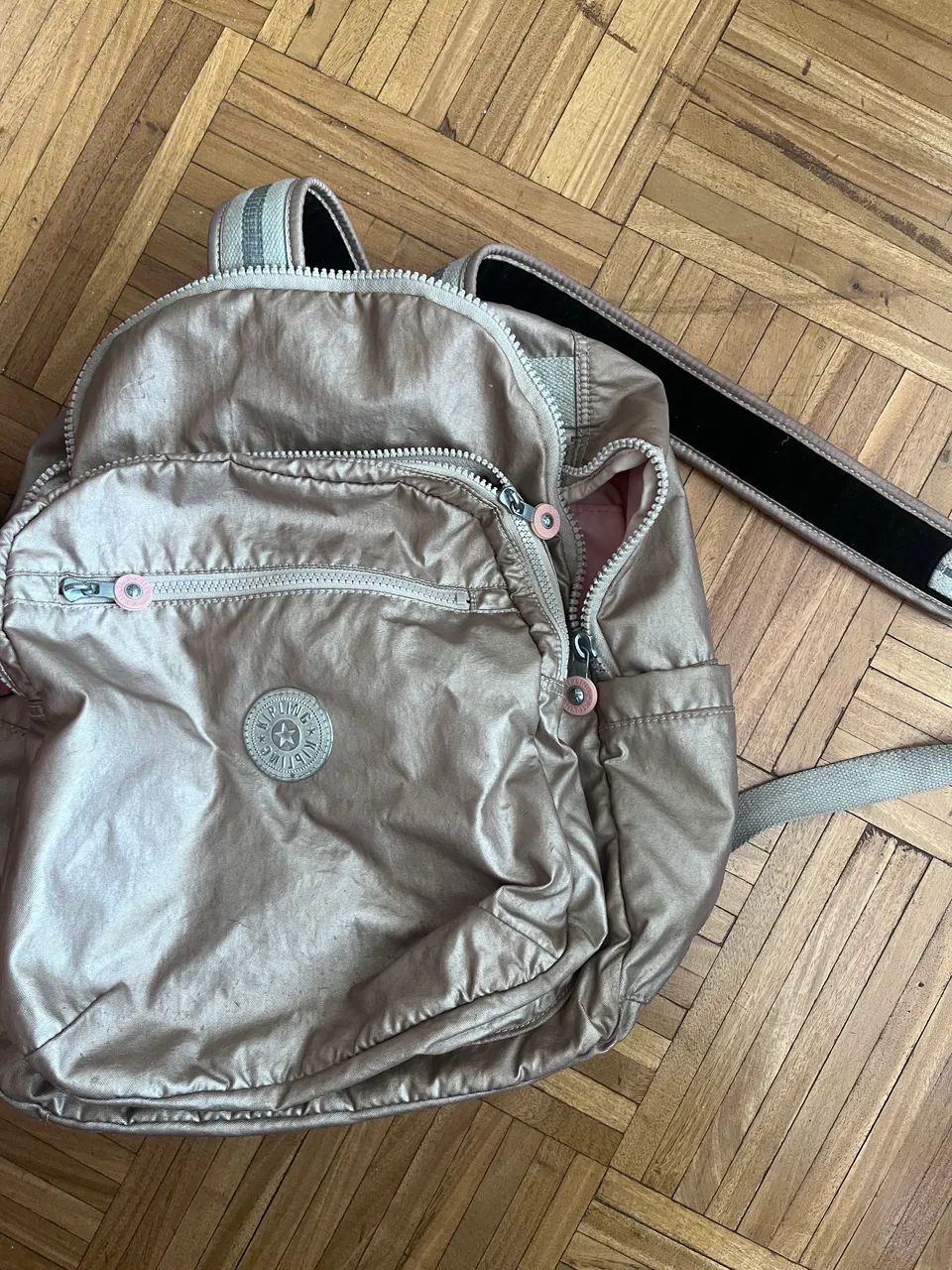 Mochila da kipling de costas em ótimo estado  - Foto 5