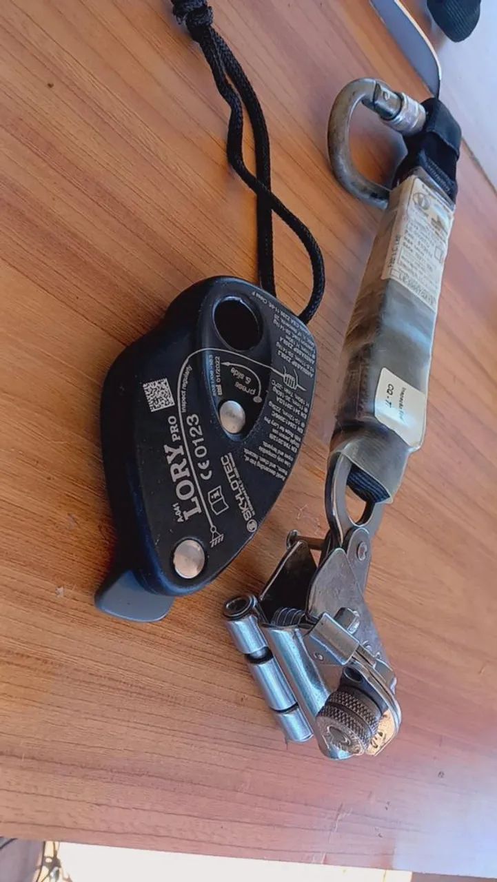 Descensor lory pro + trava quedas em aço