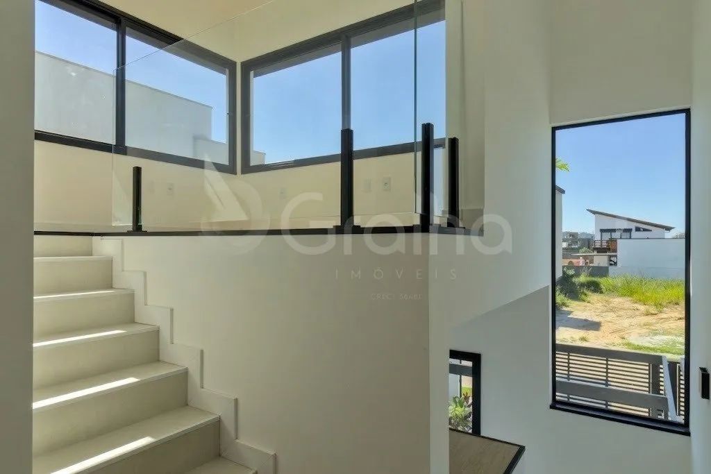 Casa Residencial de 126 m² com 3 quartos sendo 1 suíte no Campeche - Foto 4