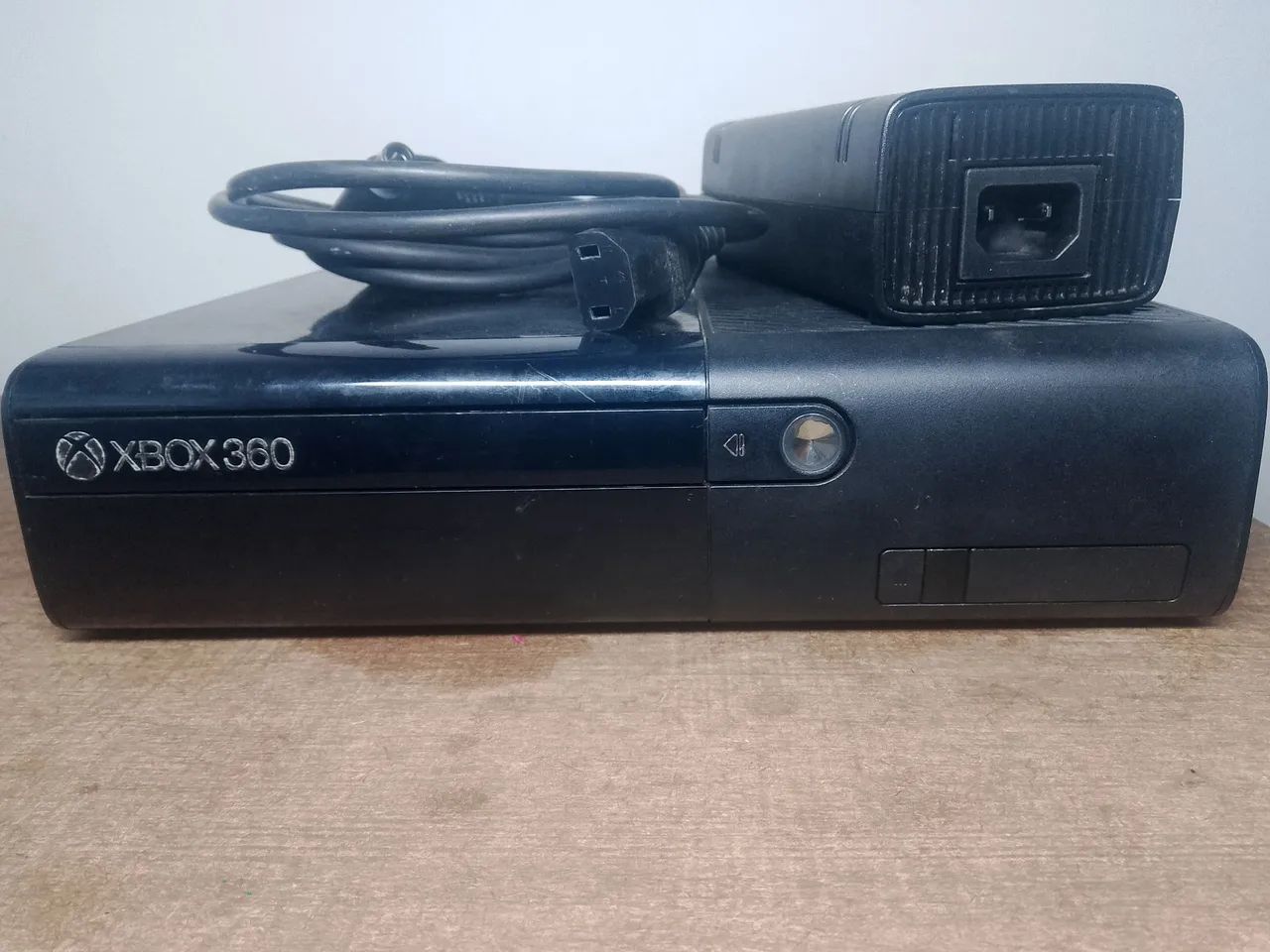 Xbox 360 Slim (Usado) - Foto 3