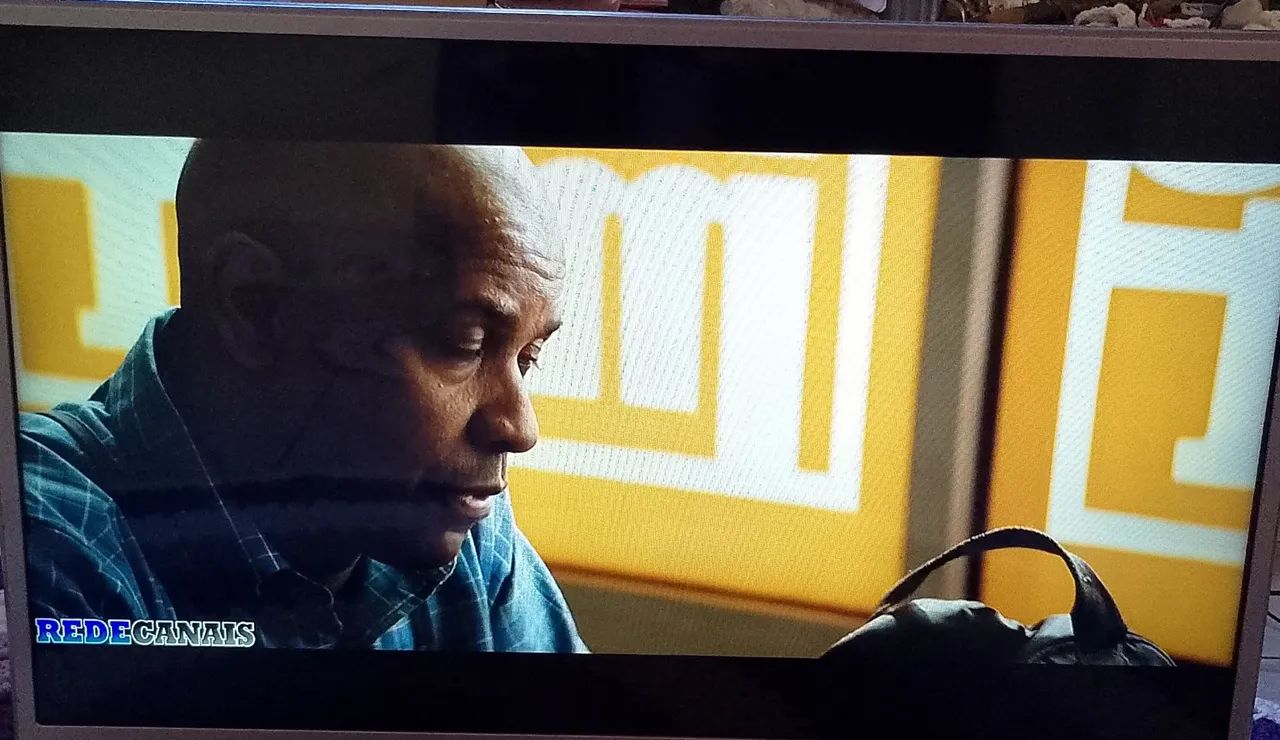 Televisão LG 32 polegadas, não é Smart