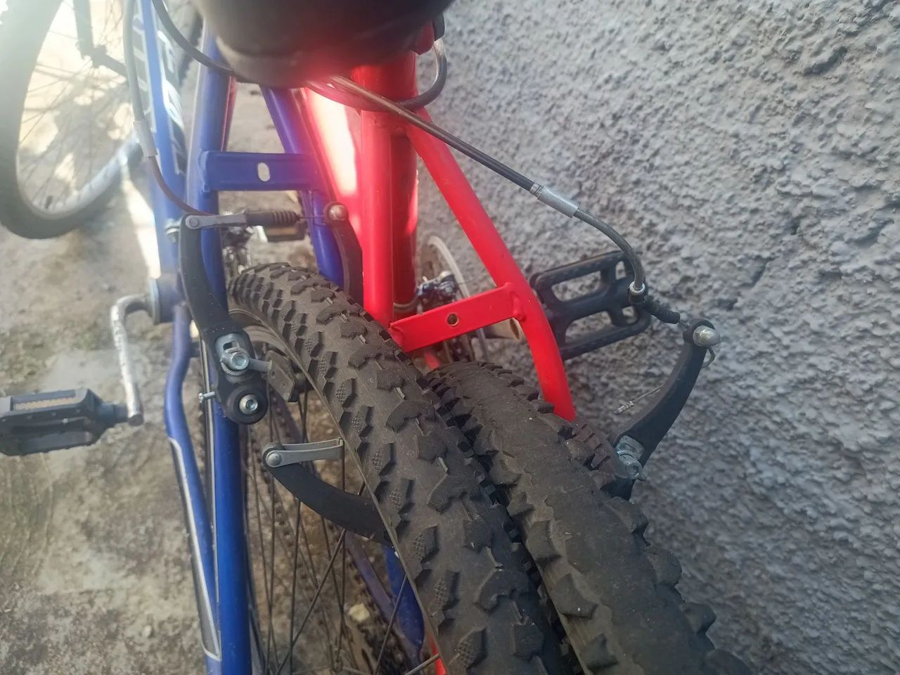 Vendo barato 2 bicicletas para sair rápido  - Foto 2
