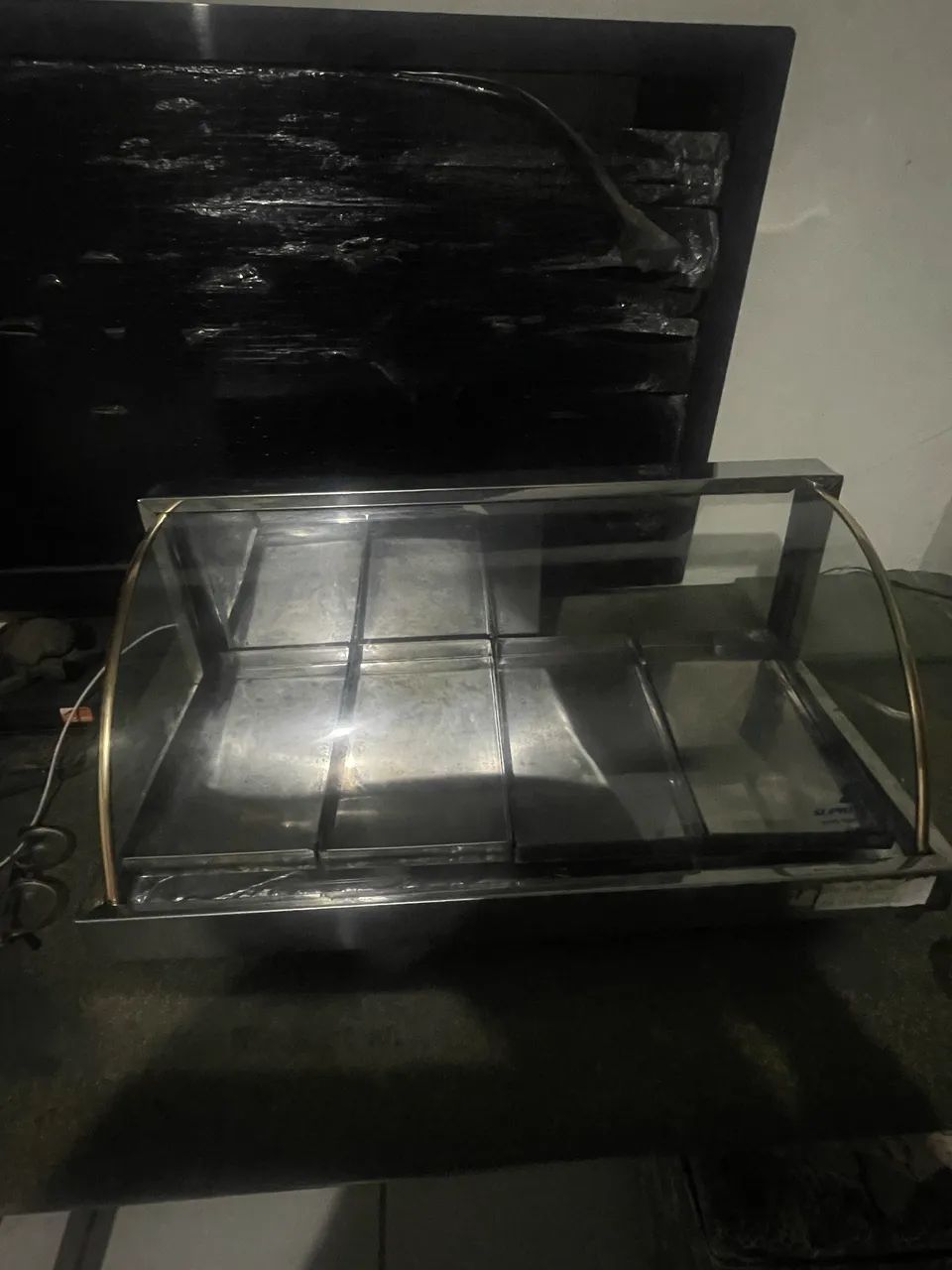 Vende-se estufa 