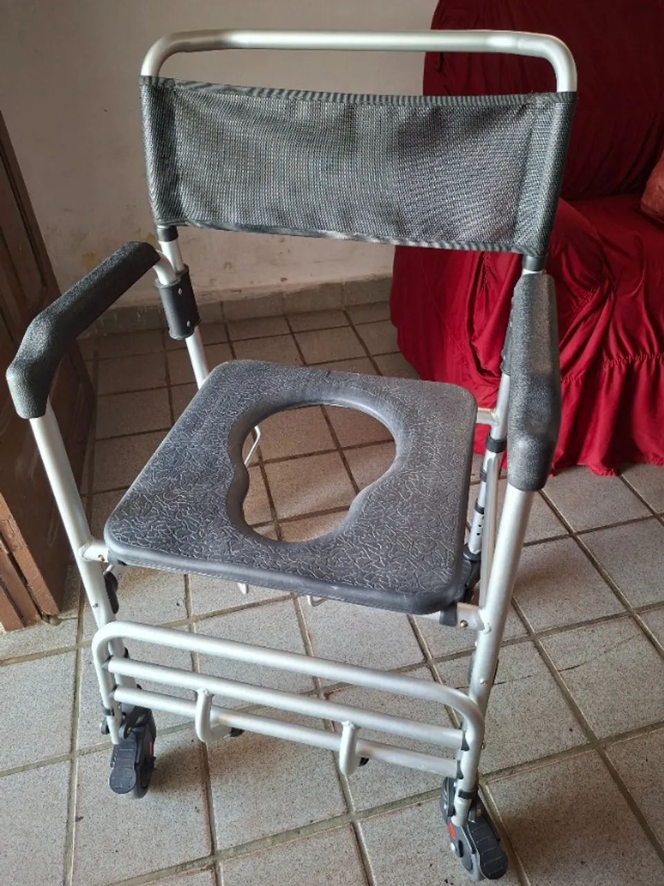 Cadeira de banho - Foto 2