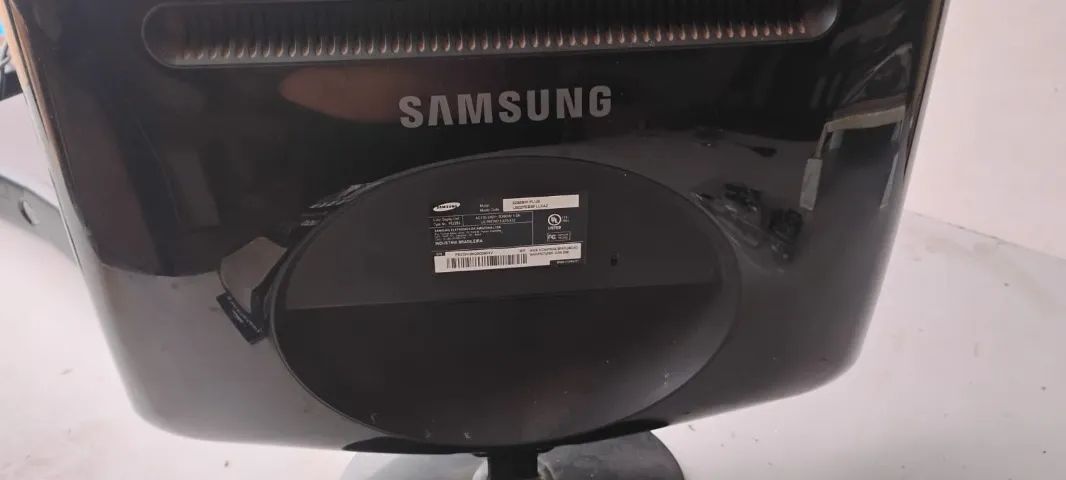 MONITOR SAMSUNG "19''POLEGADAS FUNCIONANDO POR APENAS 180 REAIS