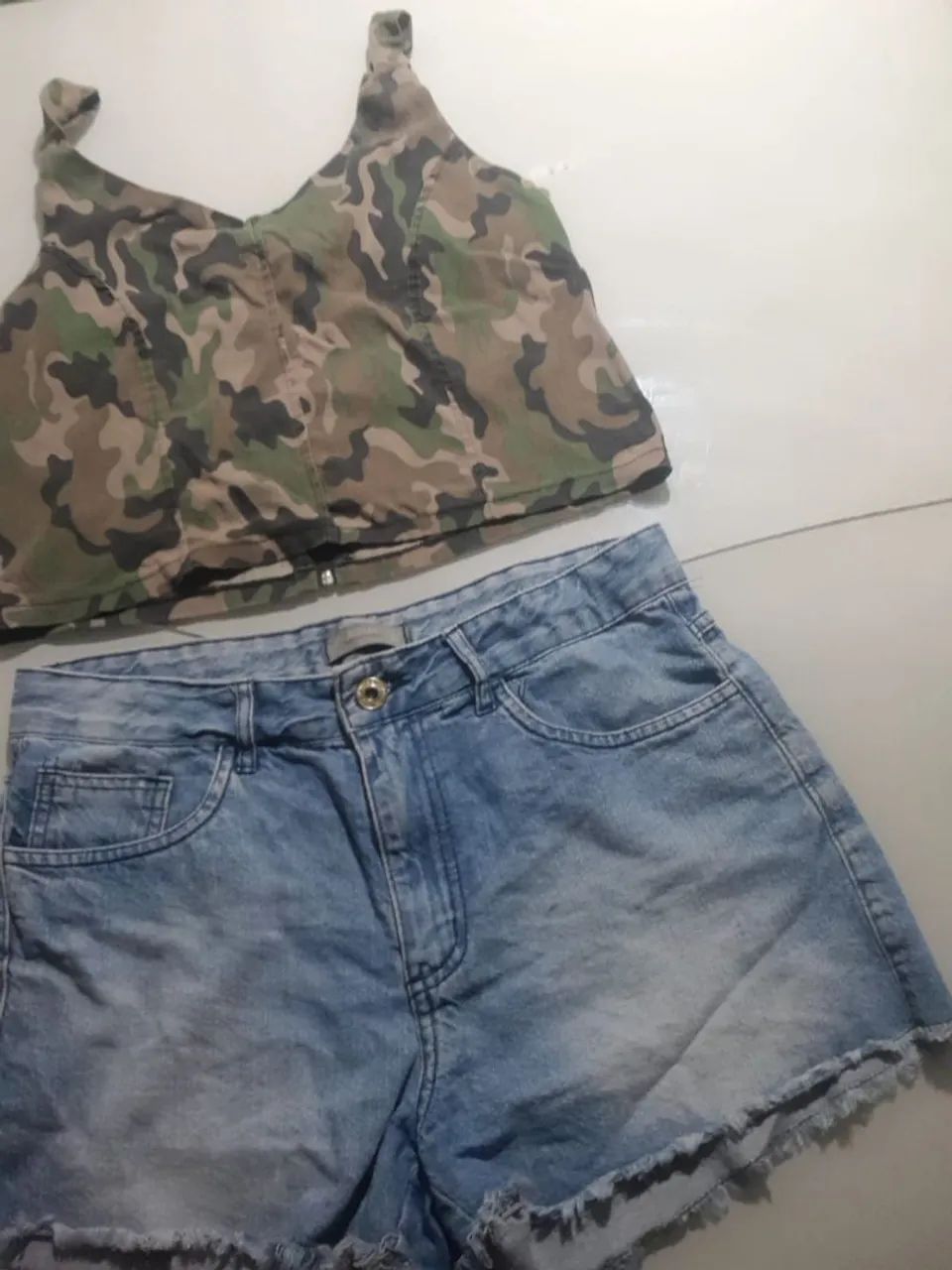 Lote de roupa variadas p m g e gg - Foto 5