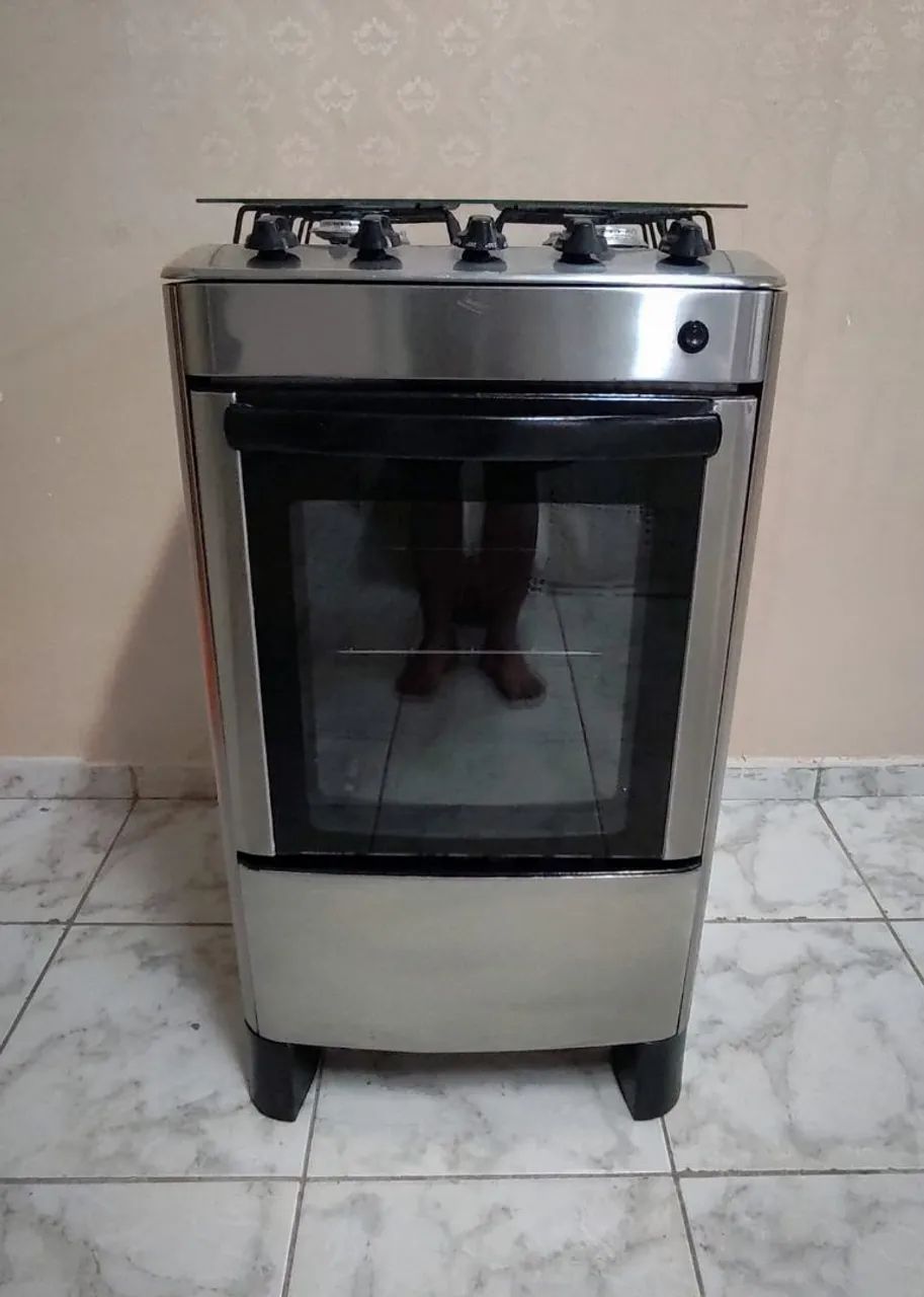 VENDO FOGÃO DE 4 BOCAS FRENTE INOX 