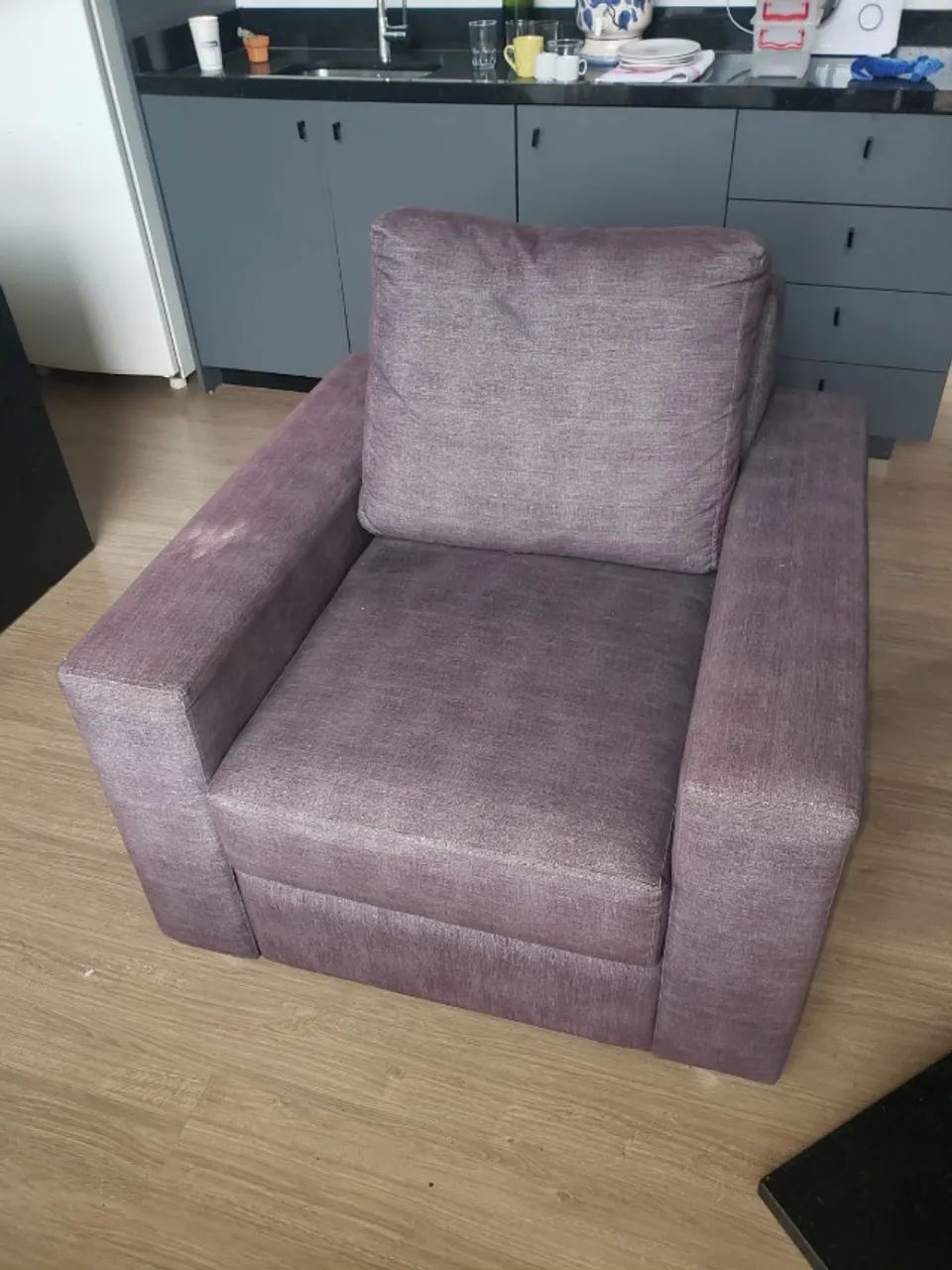 Sofá retratil 3 lugares, poltrona e Puff Cinza - Foto 2