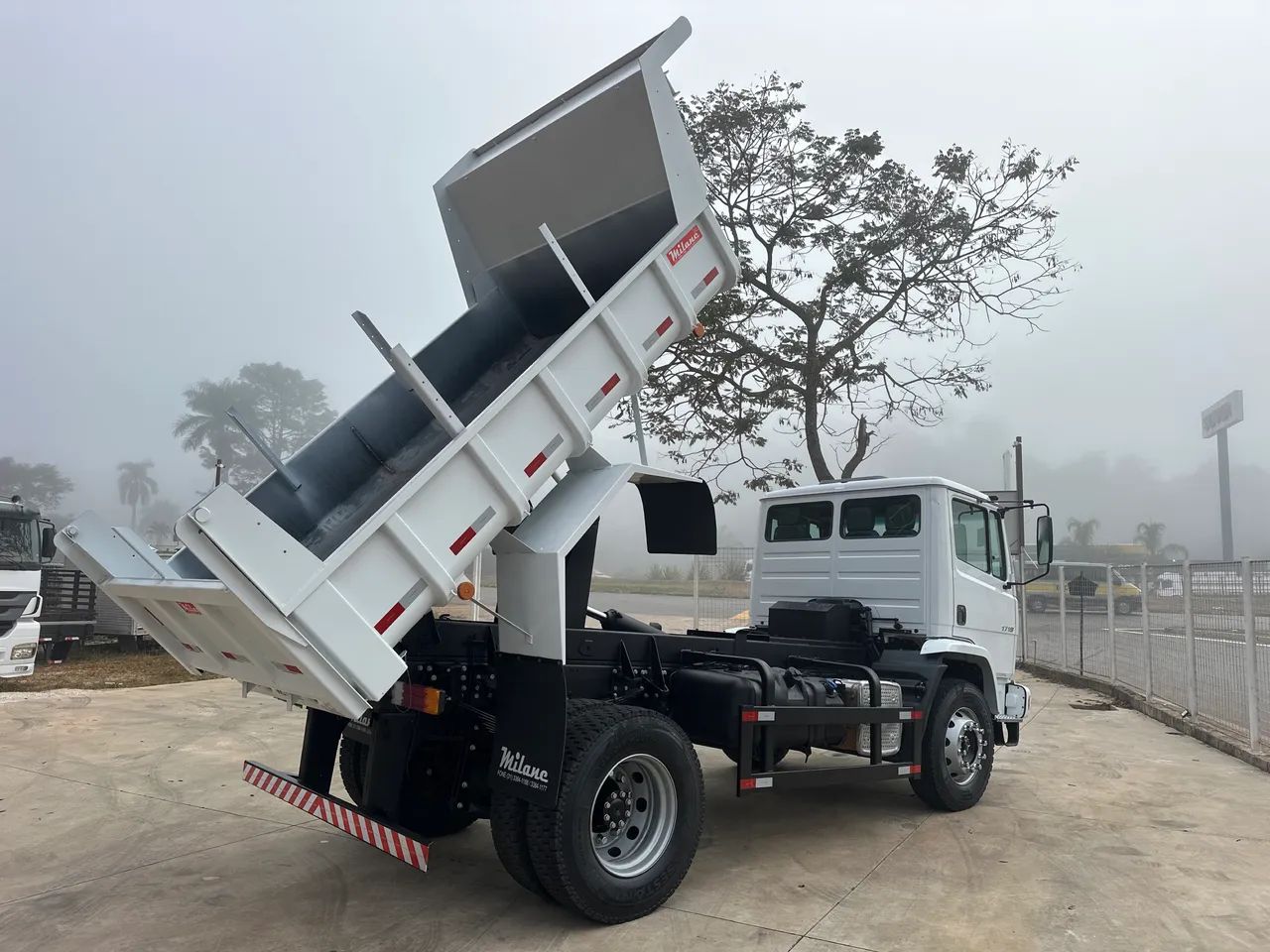 MB1719 caçamba  - Foto 4